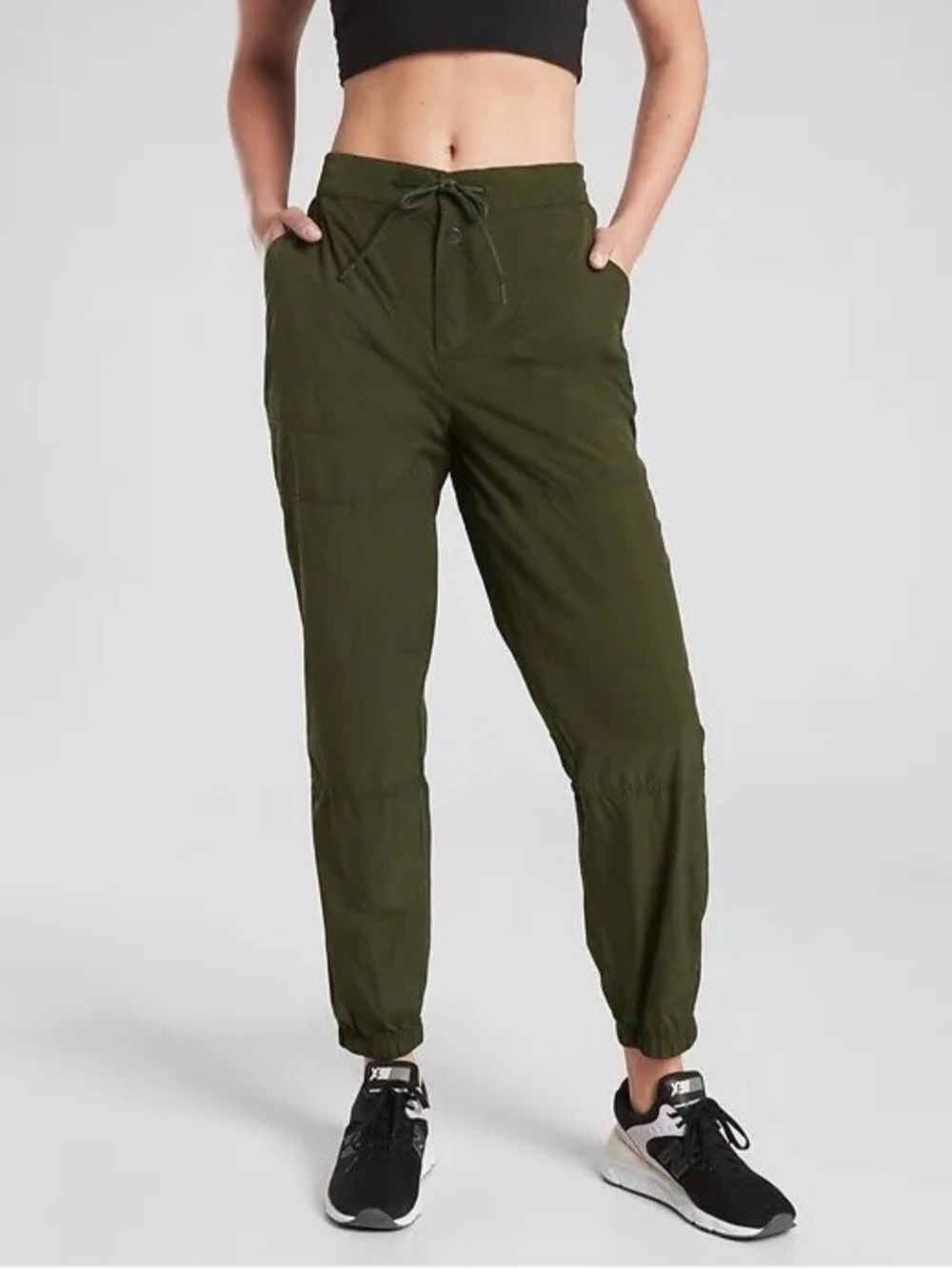 Athleta Expedition cuffed Jogger Tuscan everyday casual Olive Green size 12